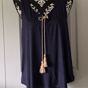 Max Studio Women's‎ Navy Sleeveless Top Size L